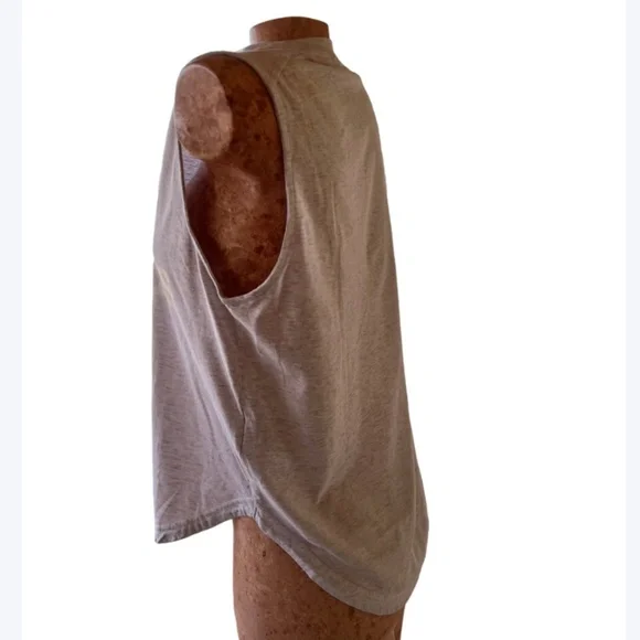 Sleeveless Logo Activewear - Picture 8 of 8